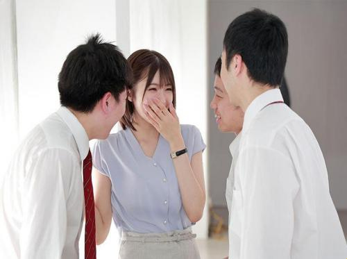 年輕實習老師和幸運男同學